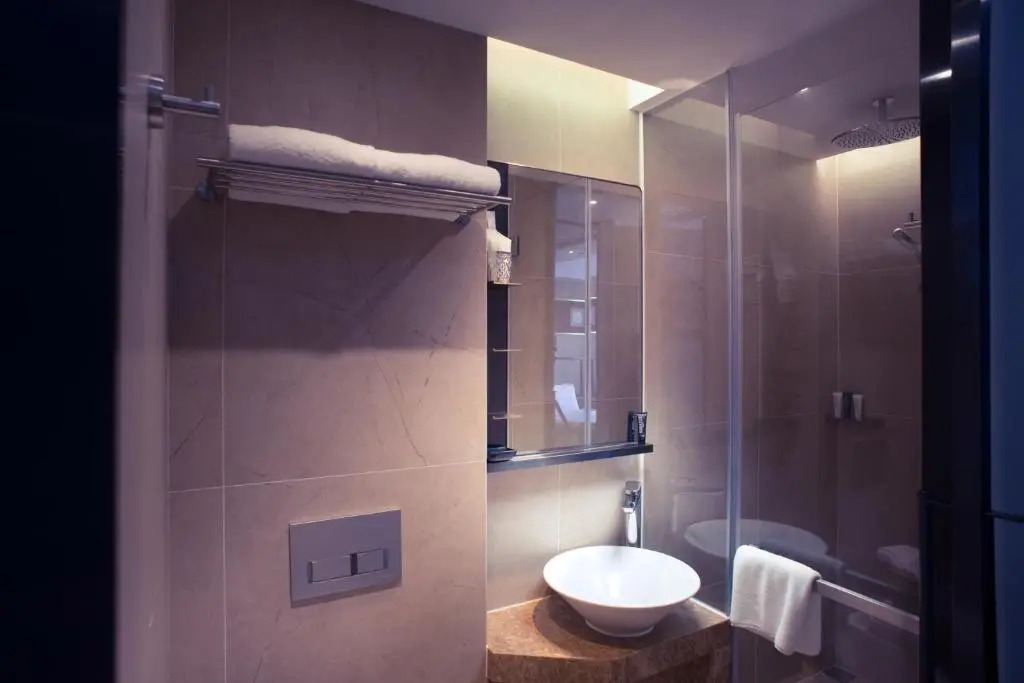 Foto - Soravit on Granville