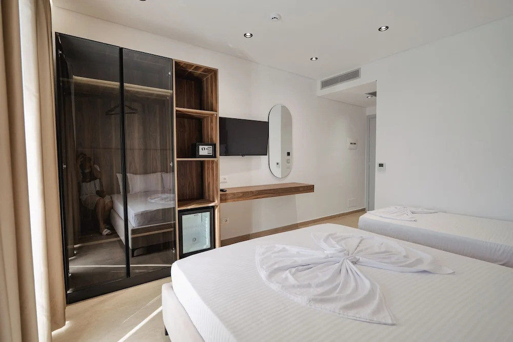 Photo - Sunlight Hotel