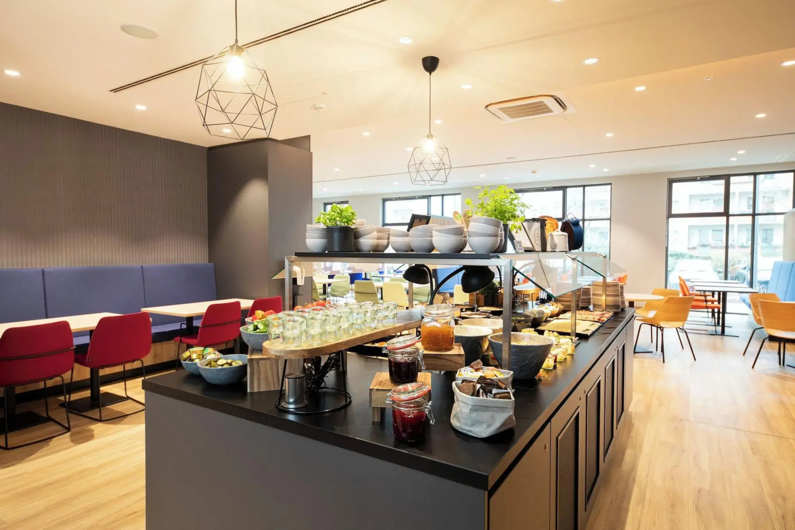 Foto - LOGINN Hotel Berlin Airport