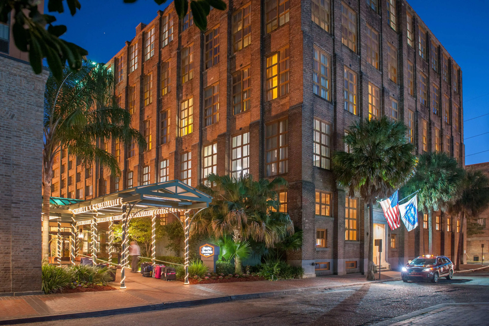 Photo - Hampton Inn and Suites New Orleans Convention Center