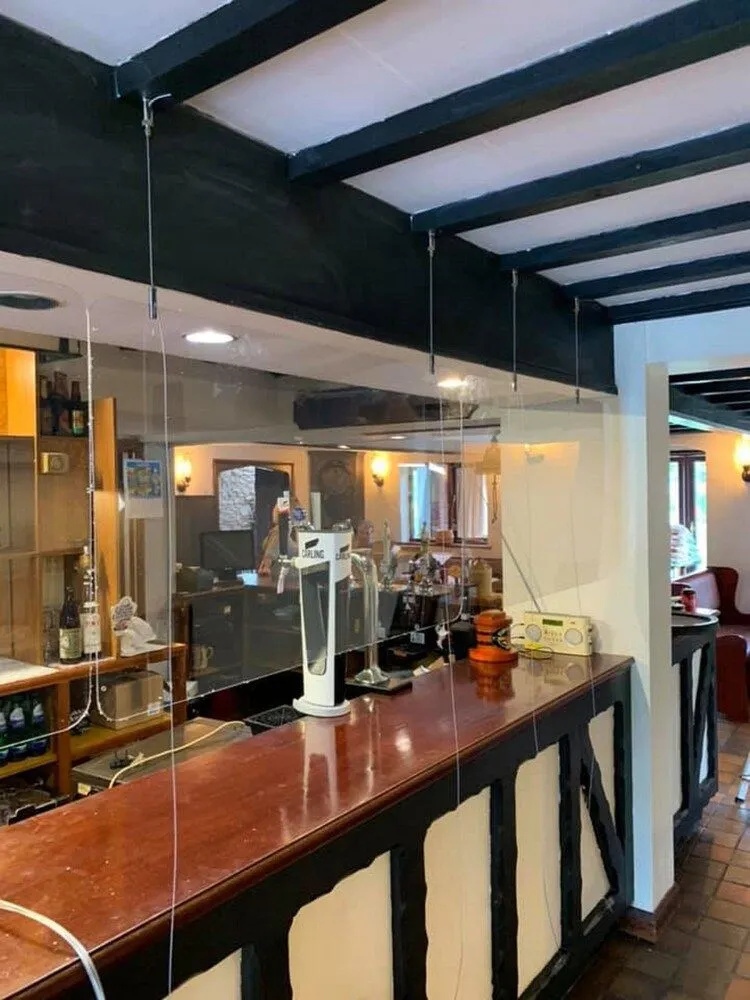 Photo - The Three Horseshoes - Inn