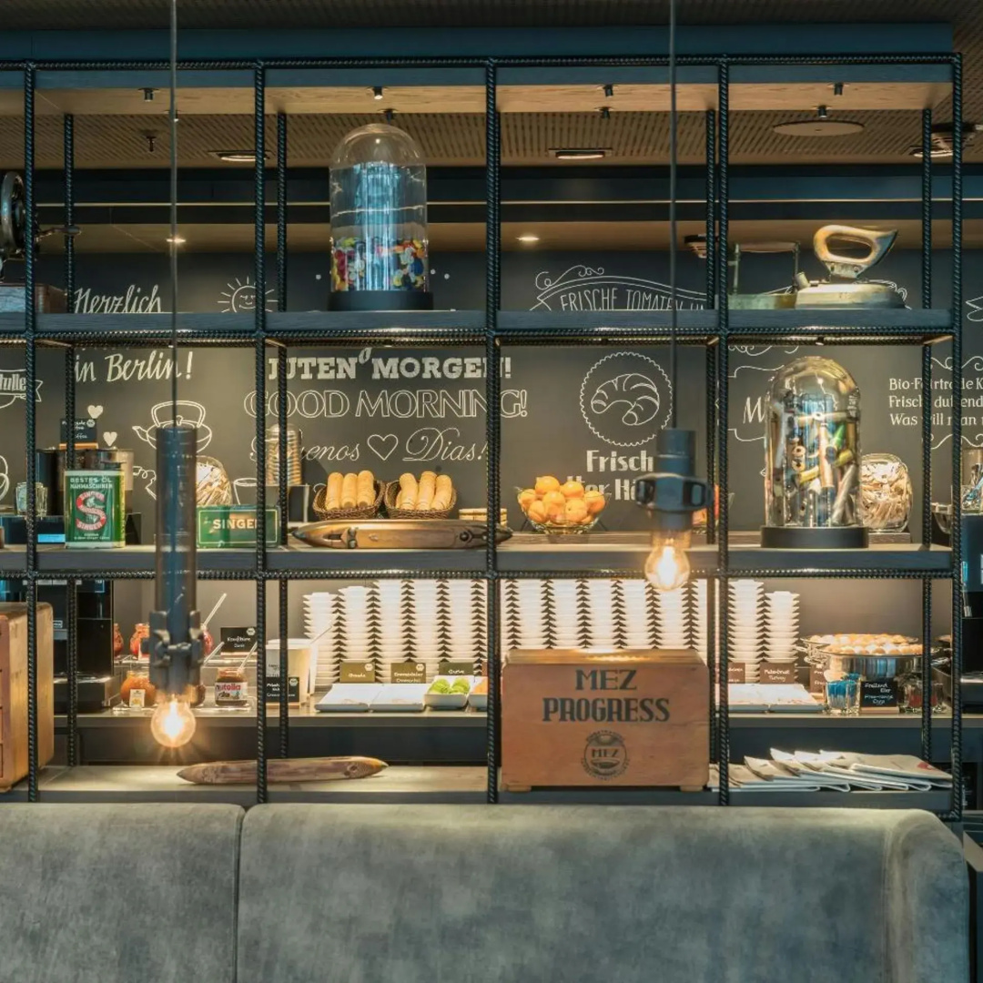 Photo - Motel One Berlin-Alexanderplatz