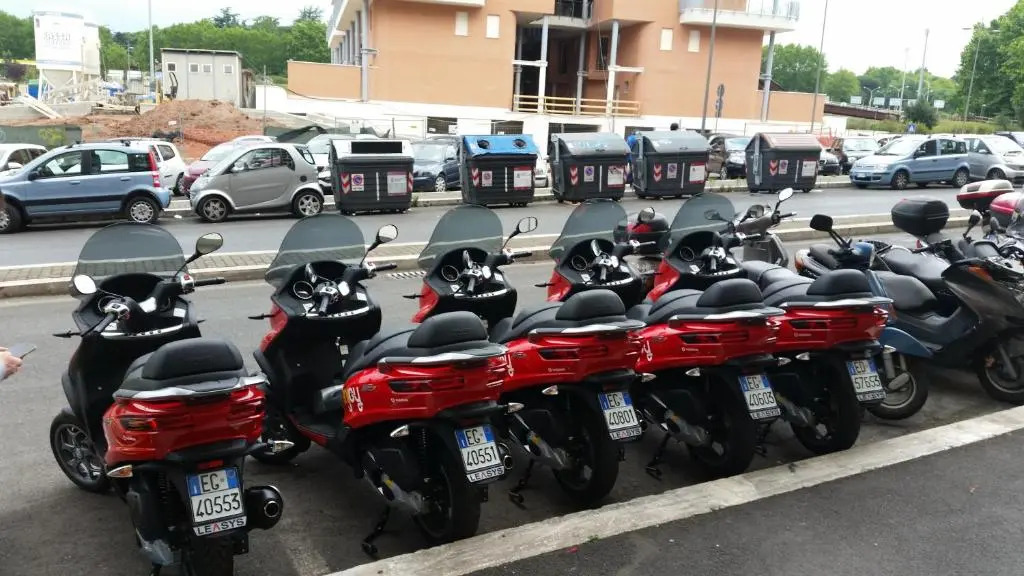 Photo - Atticoromantica