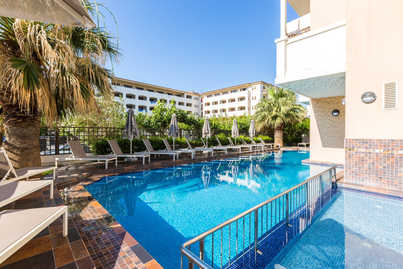 Photo - Theartemis Palace