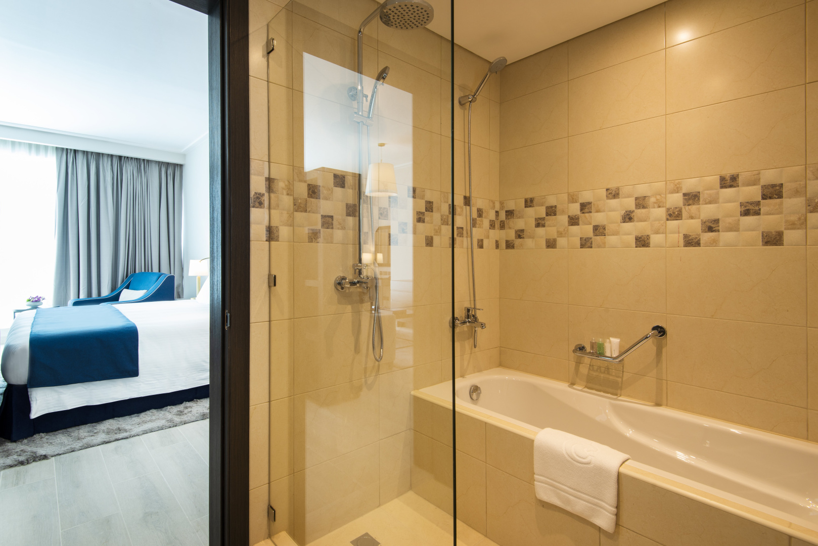 Photo - Centara West Bay Hotel & Residences Doha