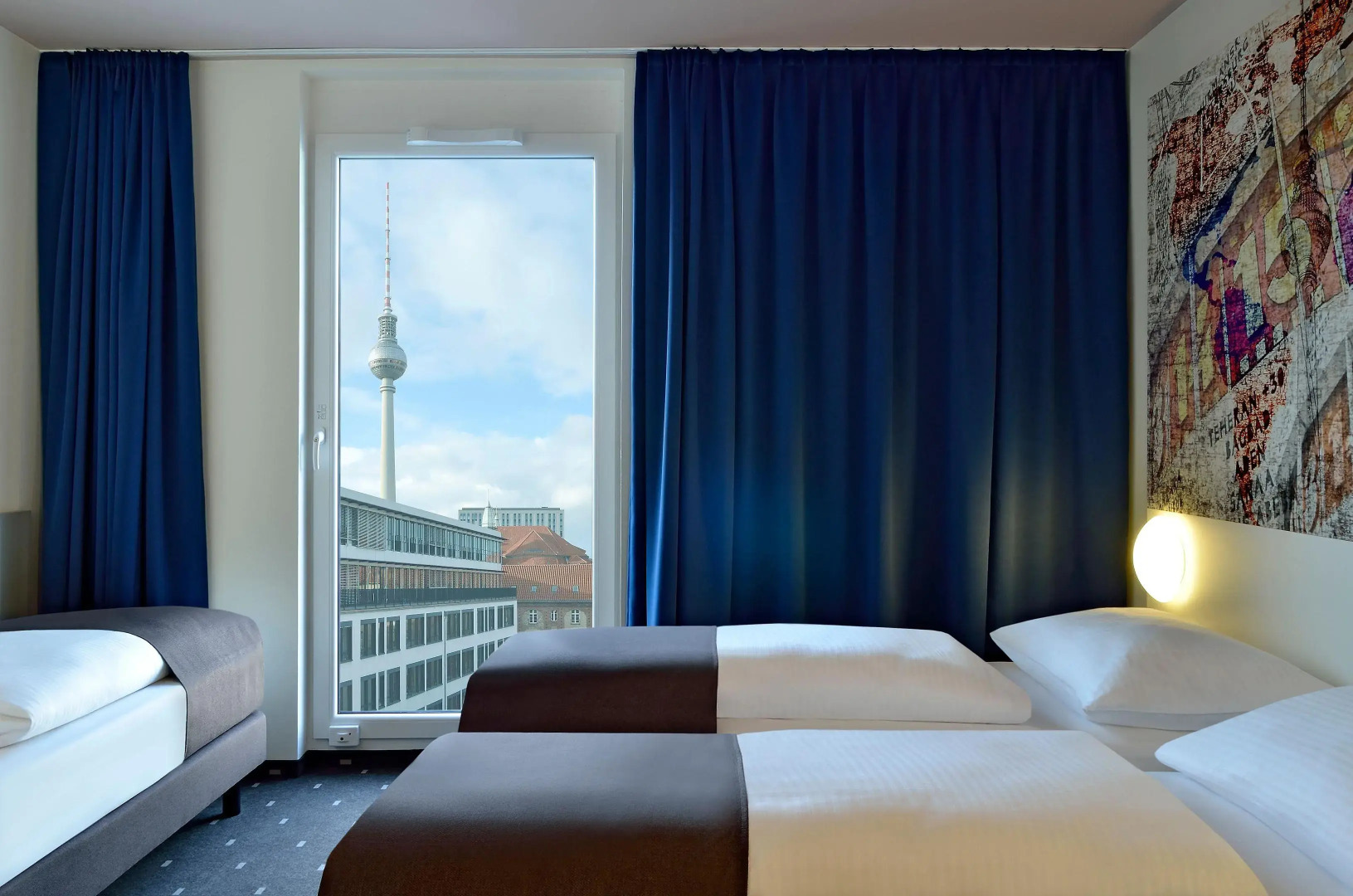 Photo - B&B HOTEL Berlin-Alexanderplatz