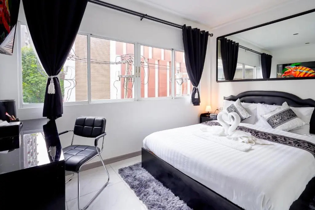 Photo - Thonglor Suites Hotel