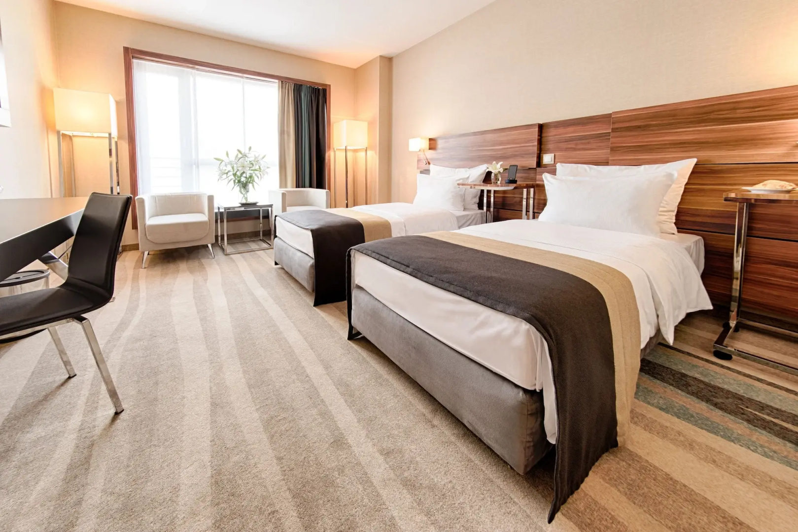 Photo - Warsaw Plaza Hotel