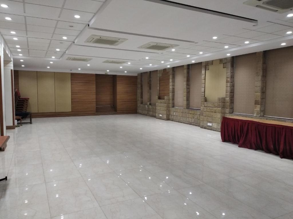 Hotel Sadanand