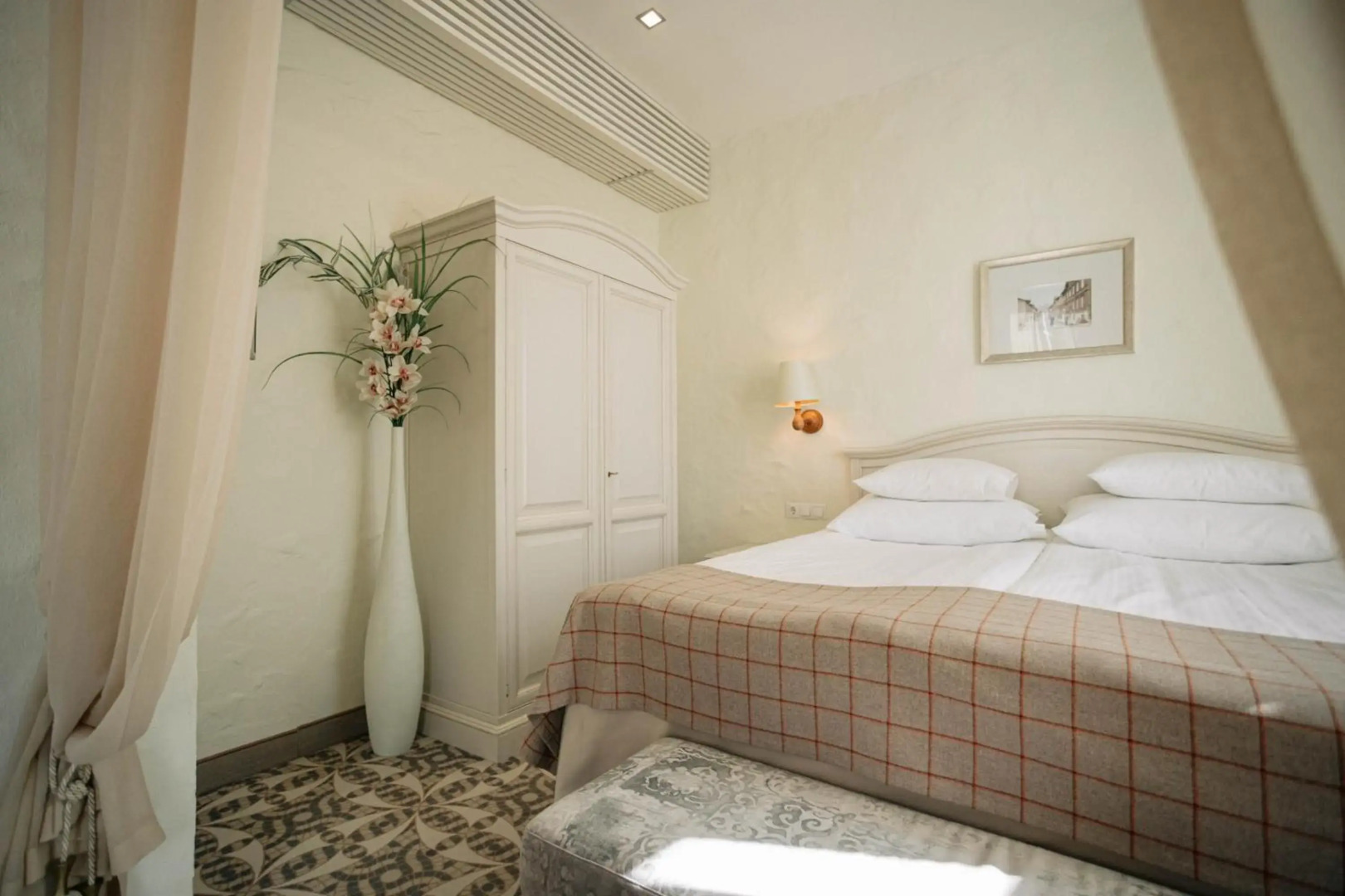 Photo - Rixwell Collection Savoy Boutique Hotel