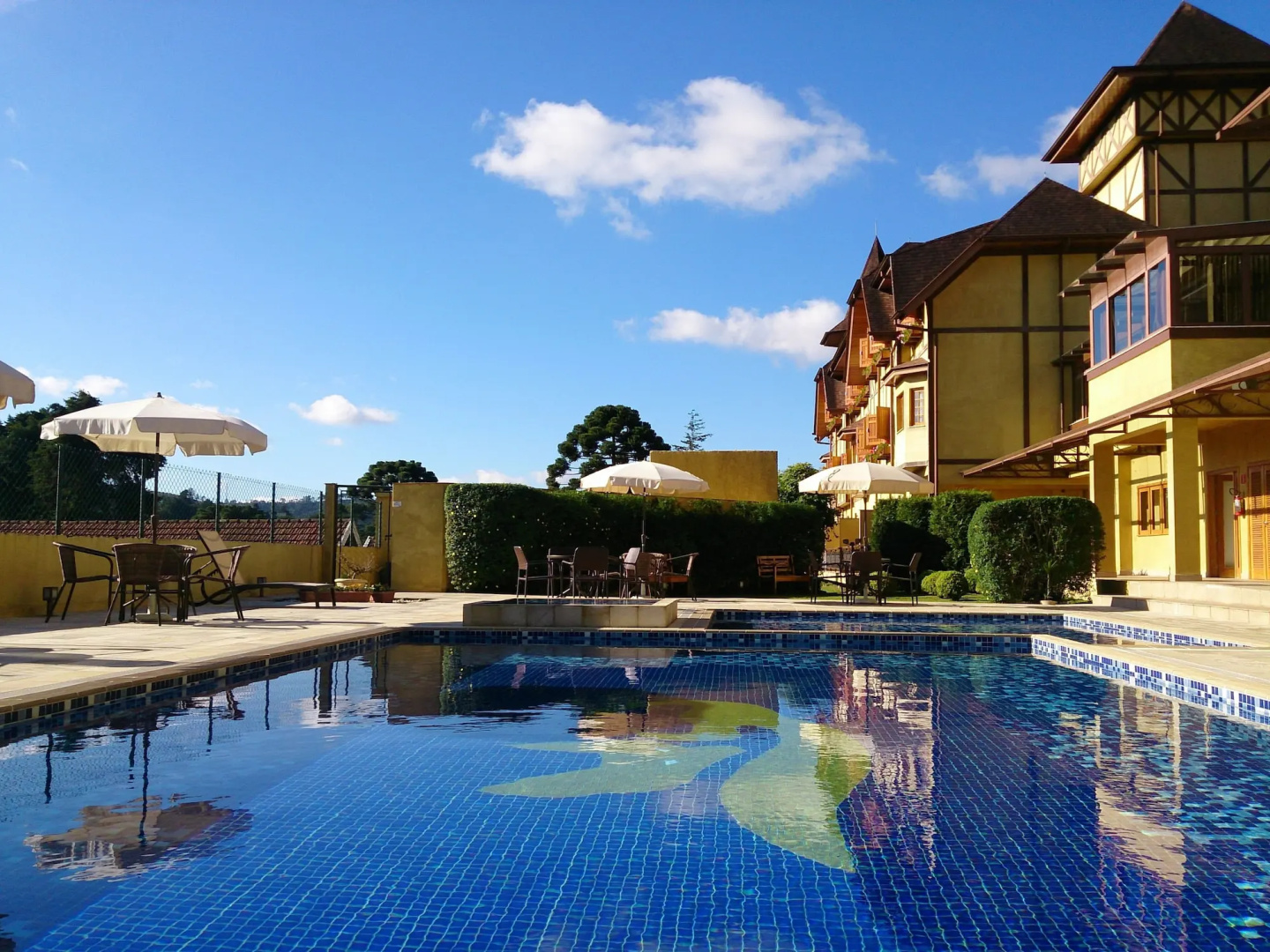 Foto - Hotel Le Renard - Campos do Jordao