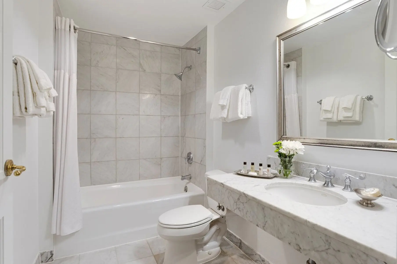 Photo - voco St James Hotel by IHG