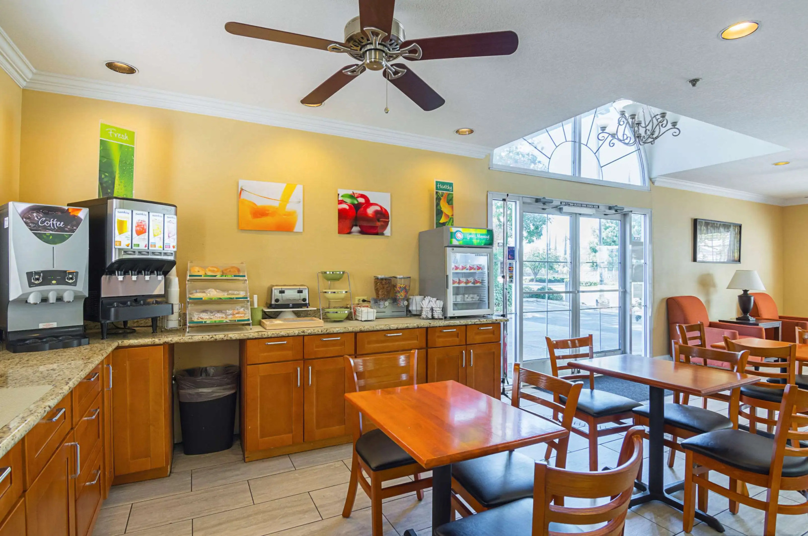 Photo - Quality Inn Fresno Yosemite Airport