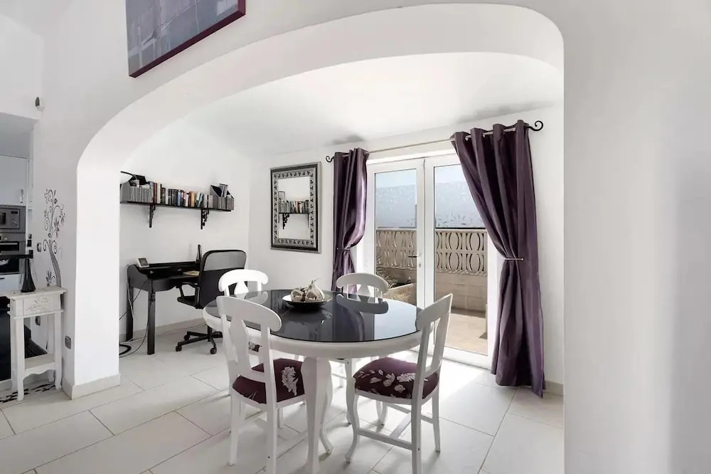 Foto - Exceptional 3 Bed Villa Malpas, Sleeps 6, H/pool