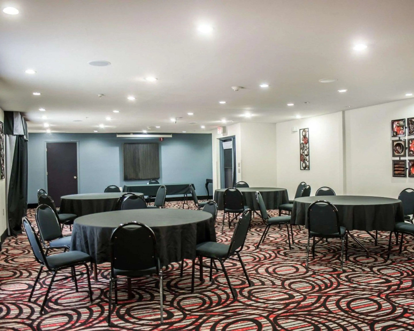 Photo - Comfort Suites Nashville Airport - BNA