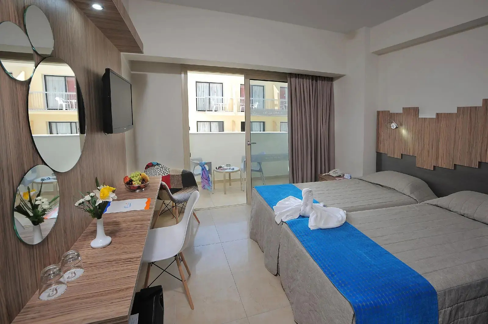 Foto - Nelia Beach Hotel & Spa