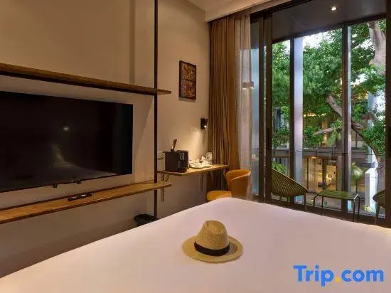 Photo - Red Door Samsen Hotel, Bangkok