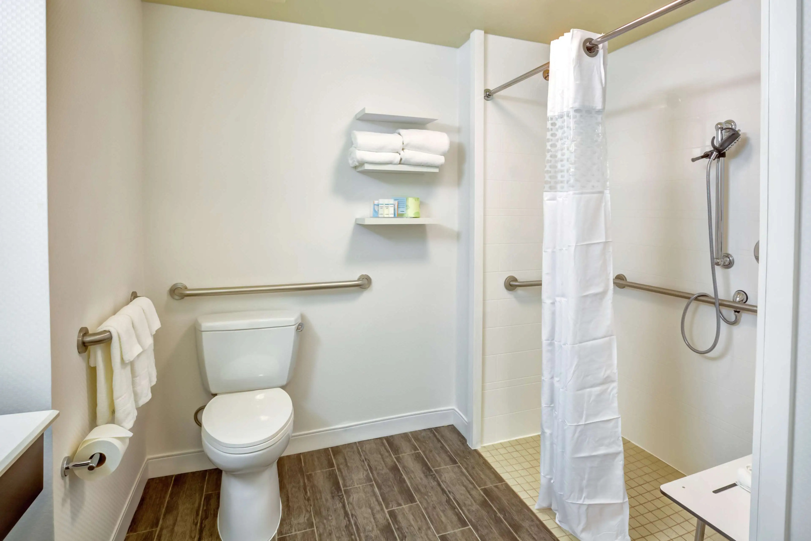 Photo - Hampton Inn Boston - Norwood
