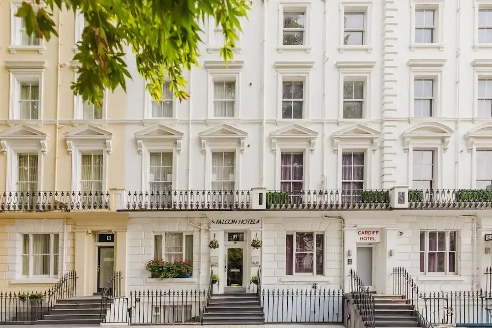 Photo - Falcon Hotel