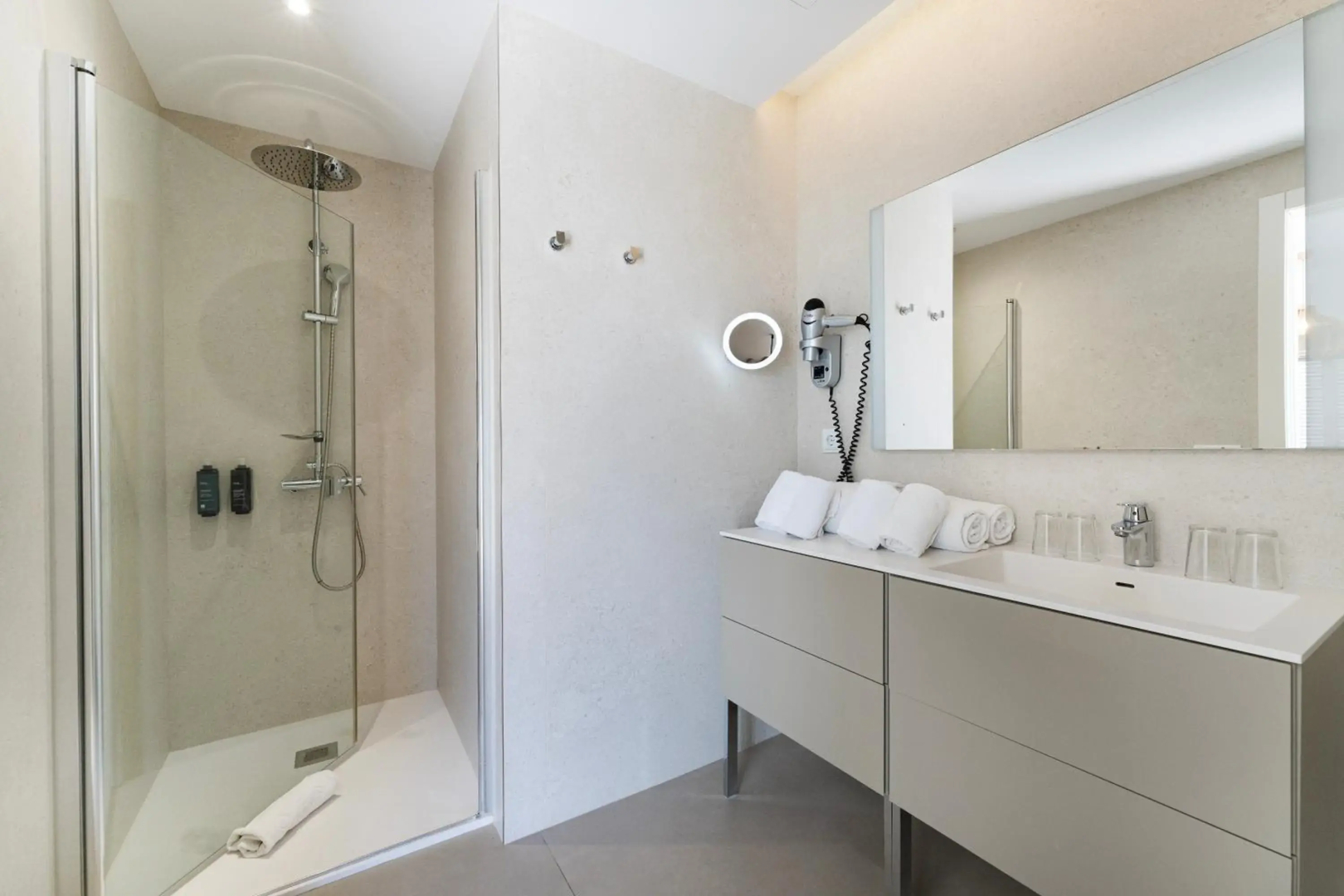 Photo - Bordoy Cosmopolitan