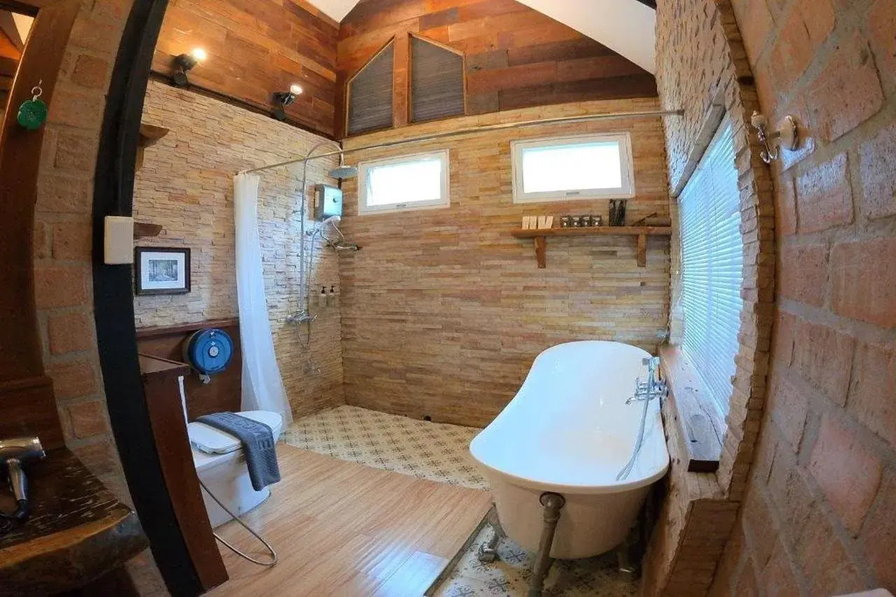 Photo - Tolani Riverside Villa