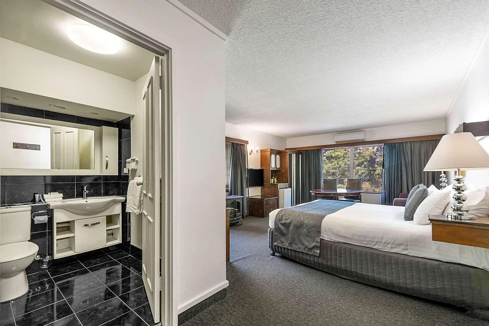Photo - Quality Hotel Colonial Launceston
