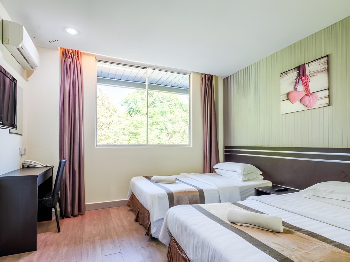 Goldenhill Hotel