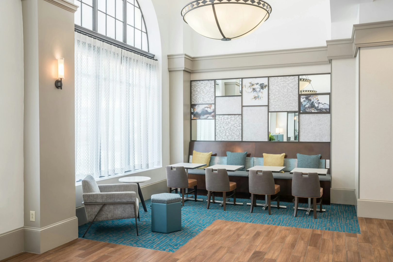 Photo - Hampton Inn & Suites Atlanta-Downtown