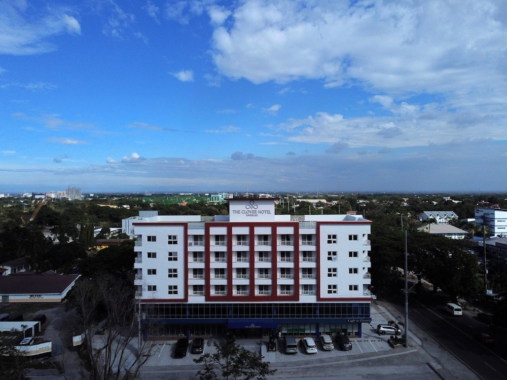 The Clover Hotel Angeles City