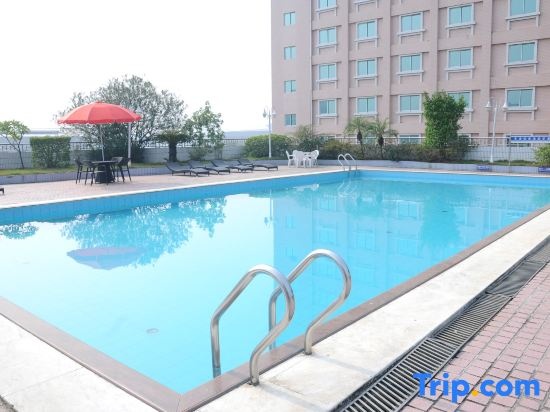 Baoming City Hotel Shenzhen (Honghuashan Subway Station)
