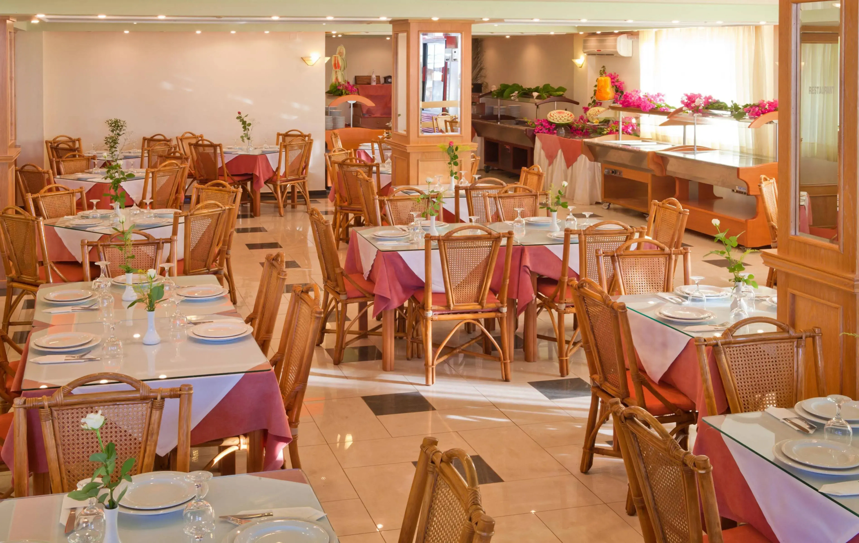 Photo - Dedalos Beach Hotel