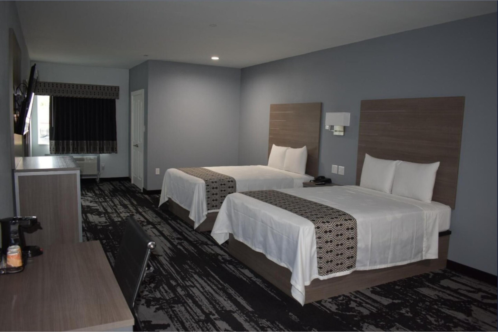 Photo - Hotel Royale IAH Airport North Houston I-45
