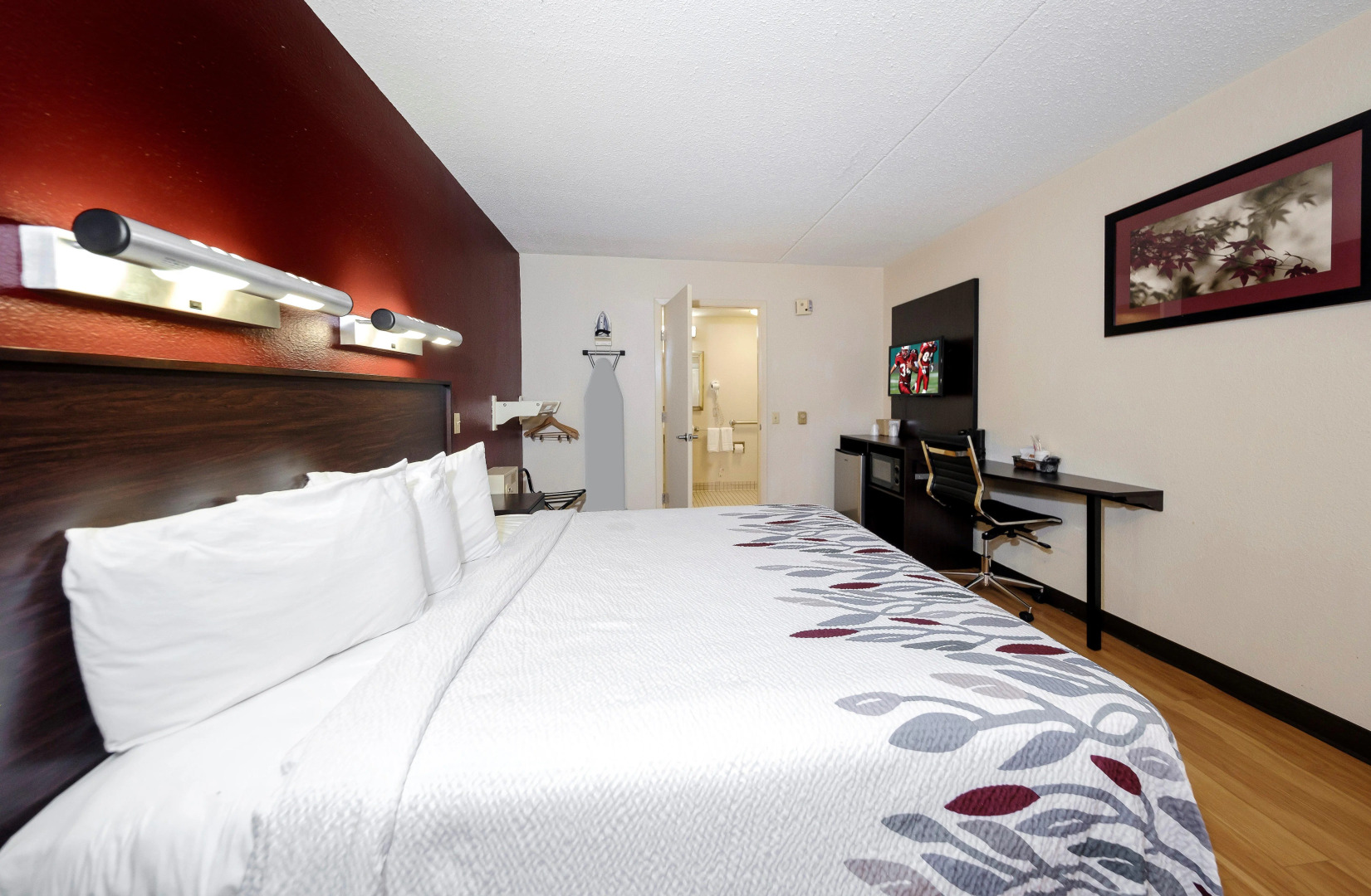 Photo - Red Roof Inn Dallas - DFW Airport North