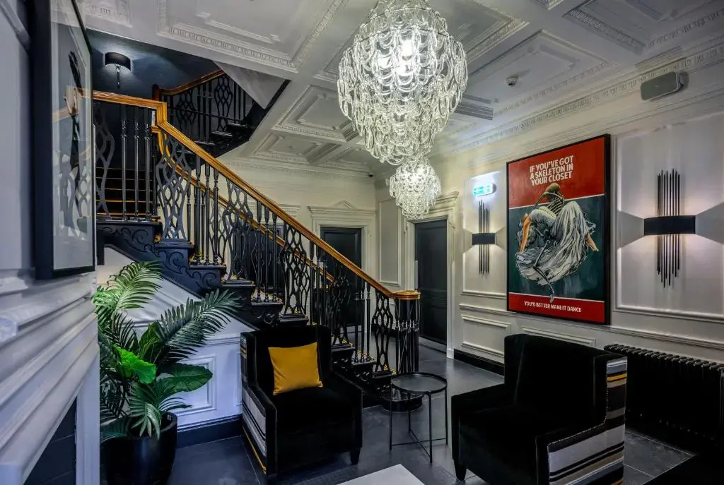 Photo - The Chester Hotel