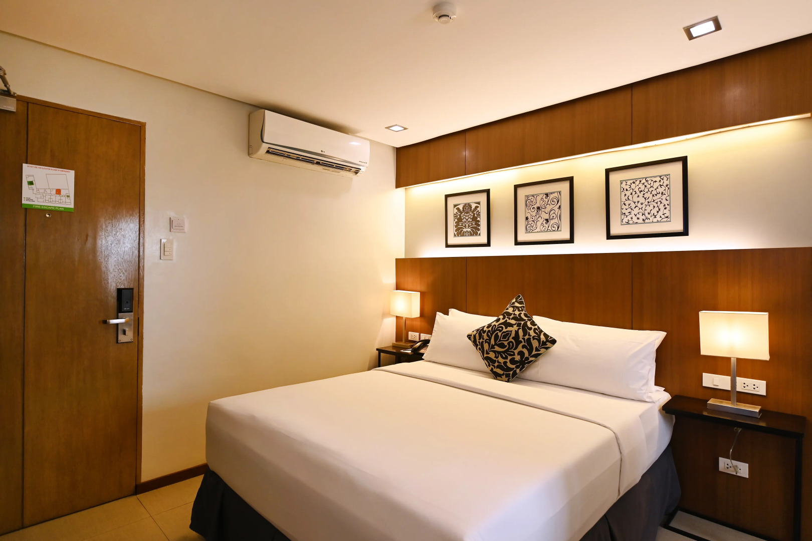 Photo - St Mark Hotel