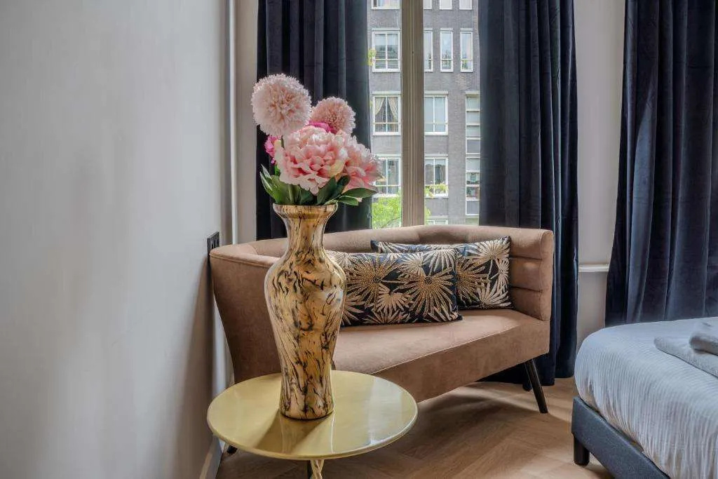 Photo - Hotel 83