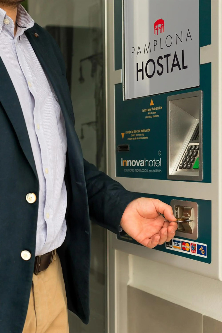 Photo - IRAIPE Pamplona Hostal Auto Check-in