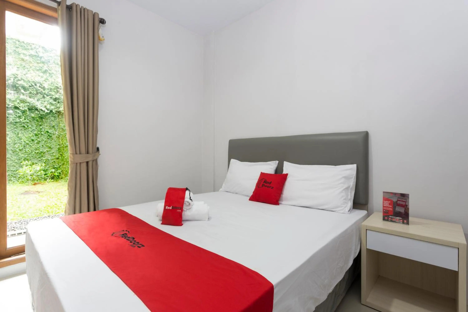 Foto - RedDoorz Plus near Cilandak Town Square 2