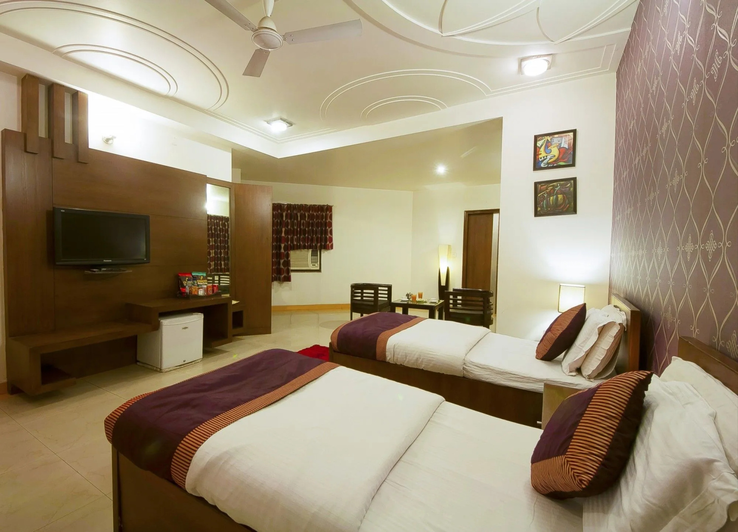 Photo - Hotel Delhi 37