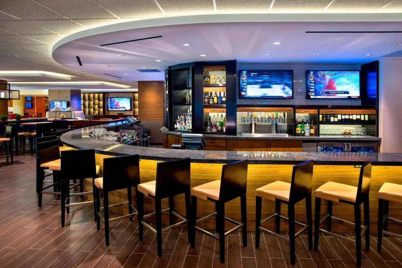Foto - Holiday Inn Newark International Airport by IHG