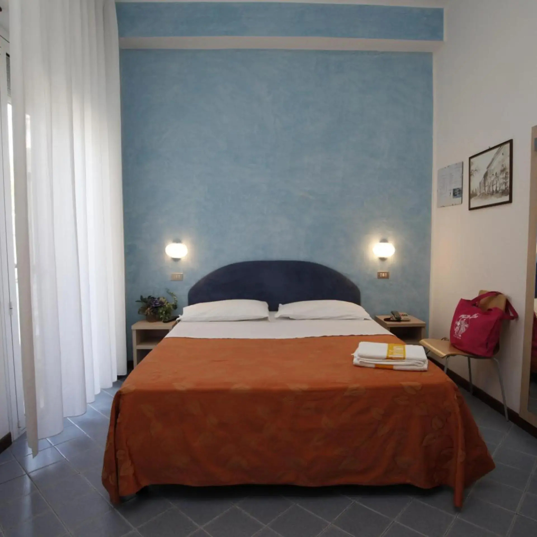 Foto - Hotel Villa dei Fiori - sul mare con piscina
