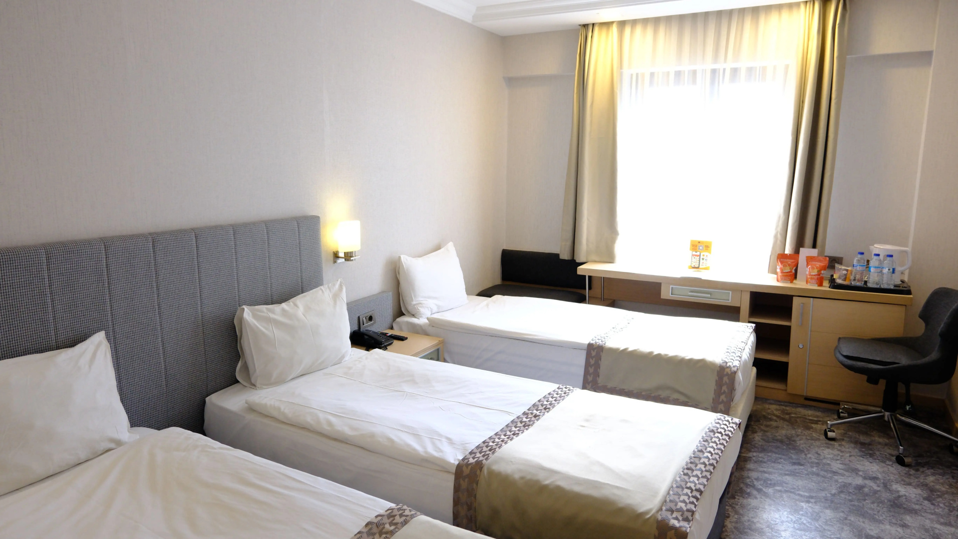 Photo - Midas Hotel