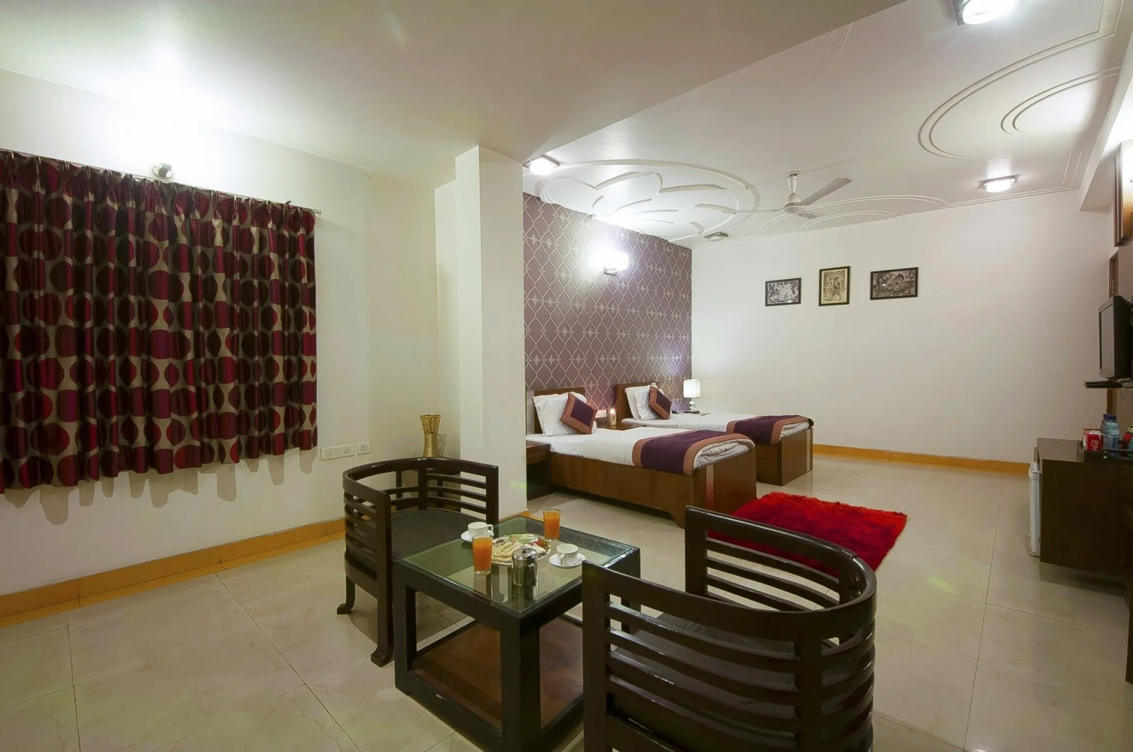 Photo - Hotel Delhi 37