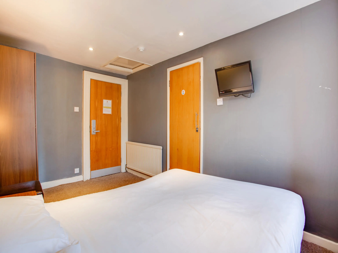 Photo - Somerset Hotel Baker Street London