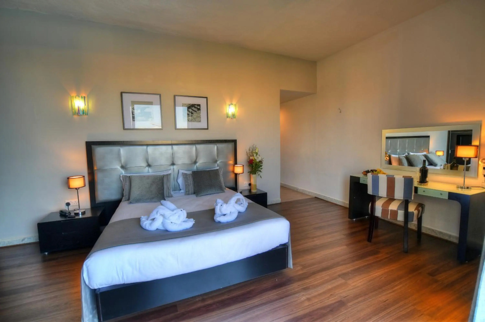 Foto - St. Julian's Bay Hotel