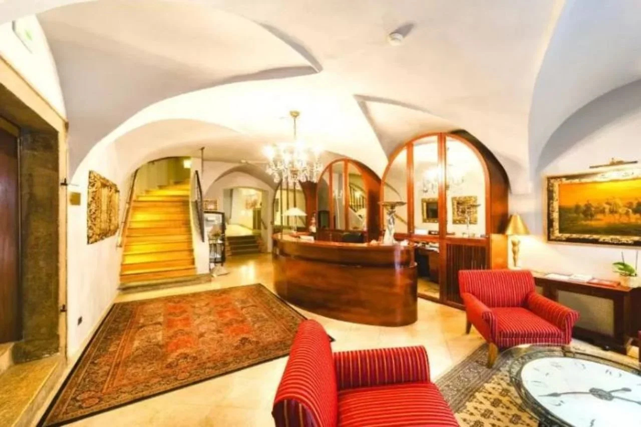 Photo - The Golden Wheel Hotel