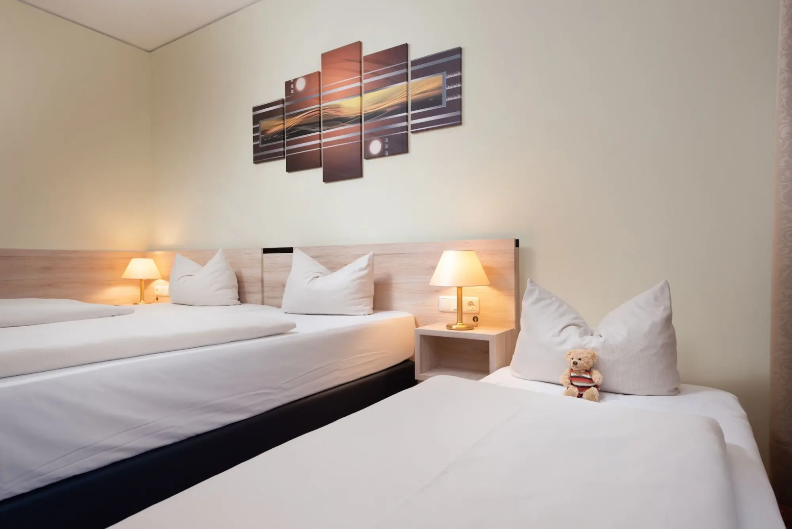 Foto - NOVINA HOTEL Südwestpark Nürnberg