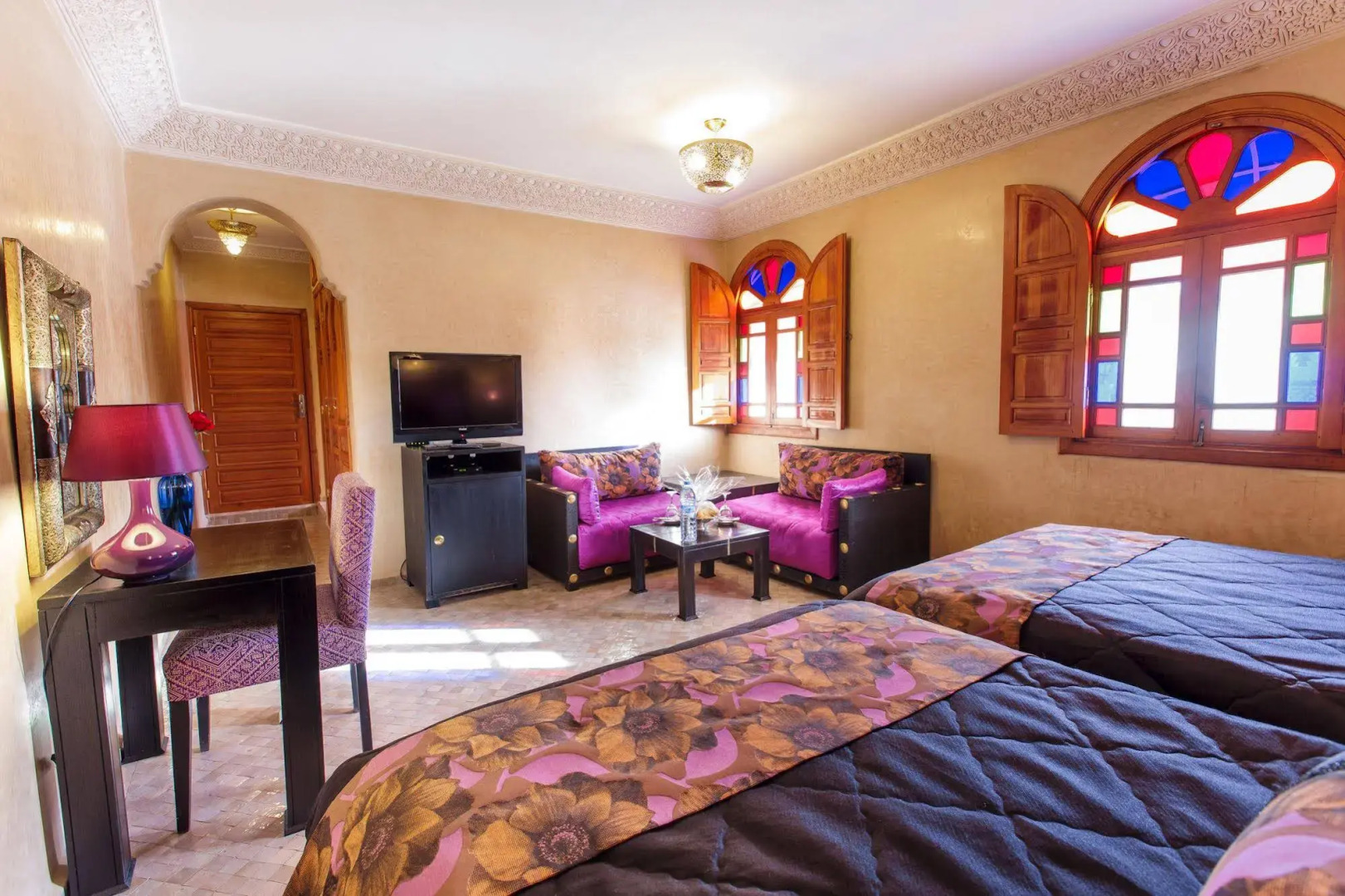 Photo - Riad Andalib