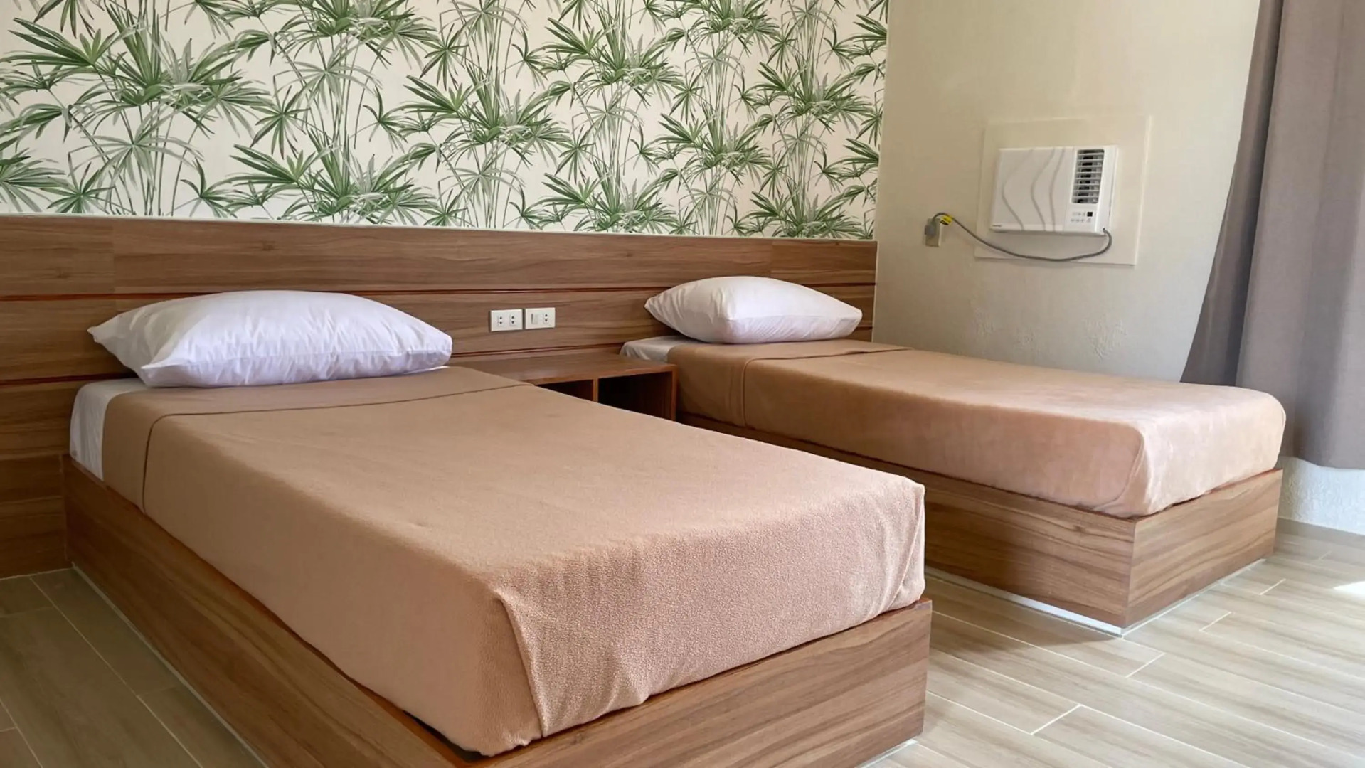 Foto - Red Knight Gardens