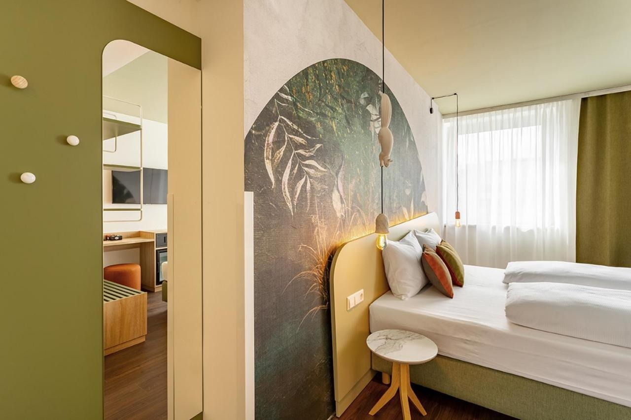 Photo - The Weekend Hotel